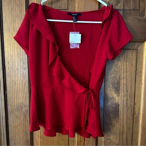 Forever 21 Woven Red Top Size Medium New - Picture 1 of 6